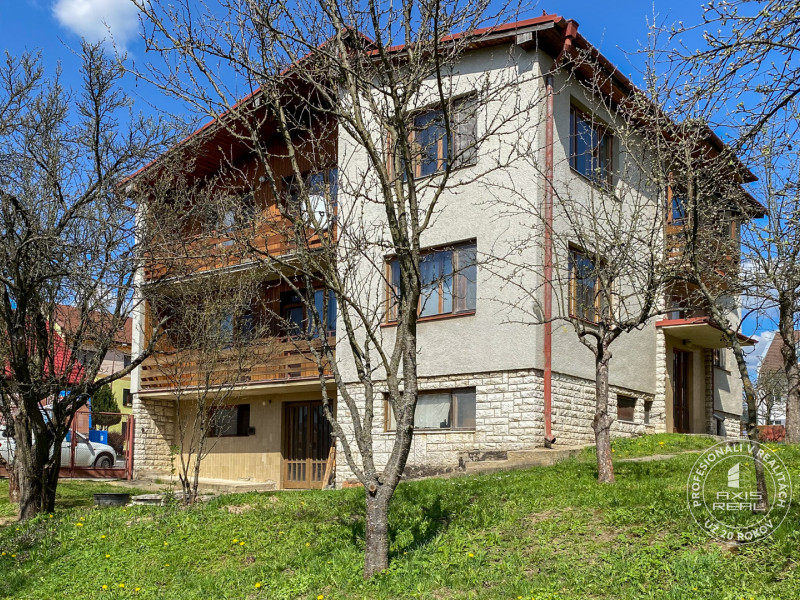  Dvojgeneračný rodinný dom, centrum mesta Stará Ľubovňa