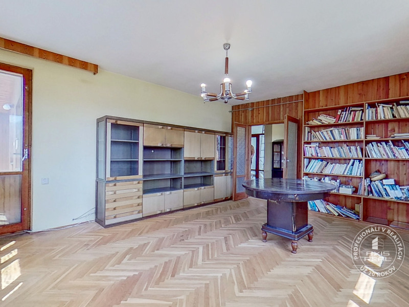  Dvojgeneračný rodinný dom, centrum mesta Stará Ľubovňa