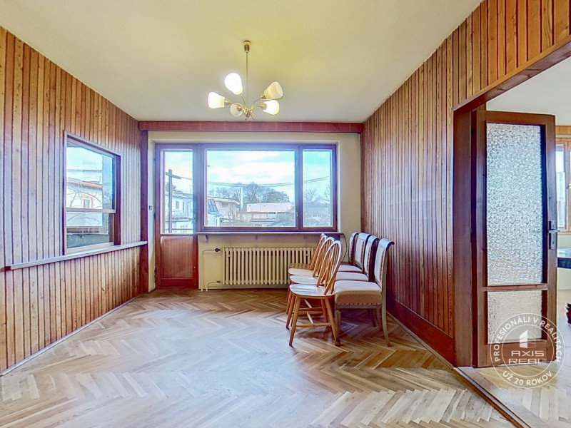  Dvojgeneračný rodinný dom, centrum mesta Stará Ľubovňa