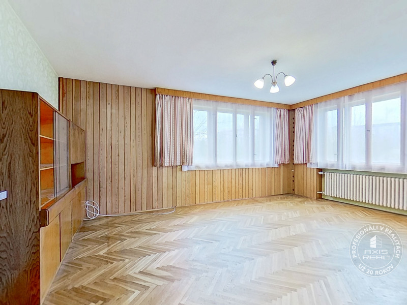  Dvojgeneračný rodinný dom, centrum mesta Stará Ľubovňa