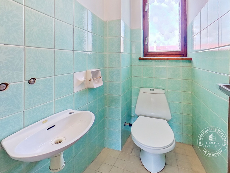  Dvojgeneračný rodinný dom, centrum mesta Stará Ľubovňa