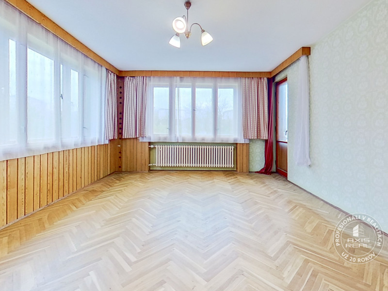  Dvojgeneračný rodinný dom, centrum mesta Stará Ľubovňa