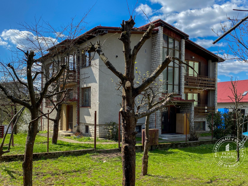  Dvojgeneračný rodinný dom, centrum mesta Stará Ľubovňa