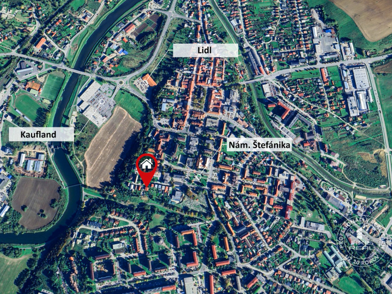  Dvojgeneračný rodinný dom, centrum mesta Stará Ľubovňa