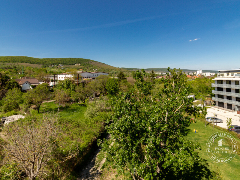  Úplne nový 2i byt, BALKÓN, KLIMA, GARÁŽ, Pod Vinicou