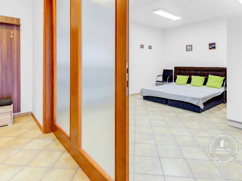 Rent Two bedroom apartment, Two bedroom apartment, Na Revíne, Bratisla