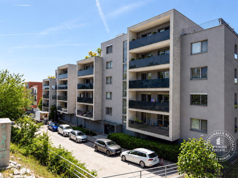  Moderný 3-izb. byt, PARKING, Staré Grunty - PANORÁMA