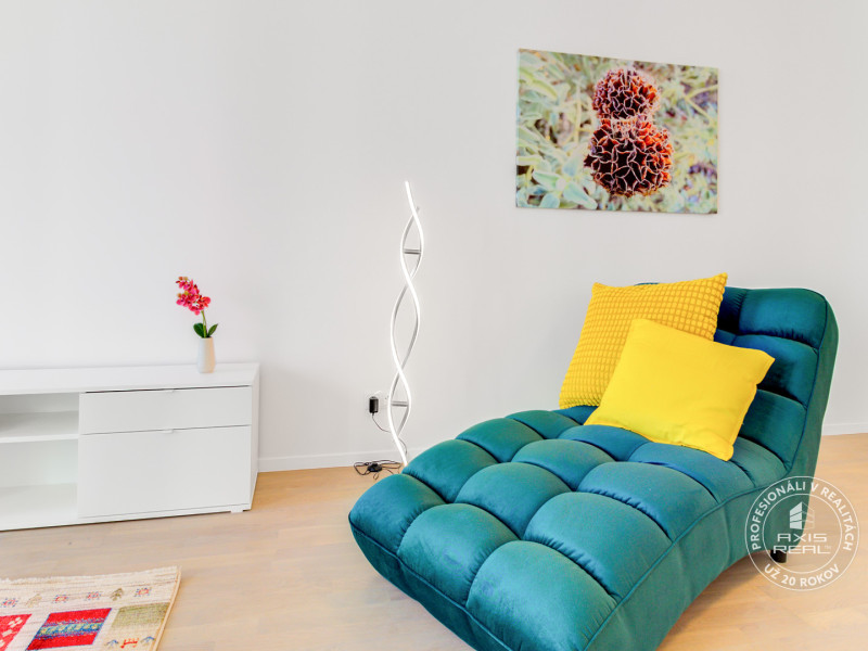 New 1-room apartment with a BALCONY and PARKING