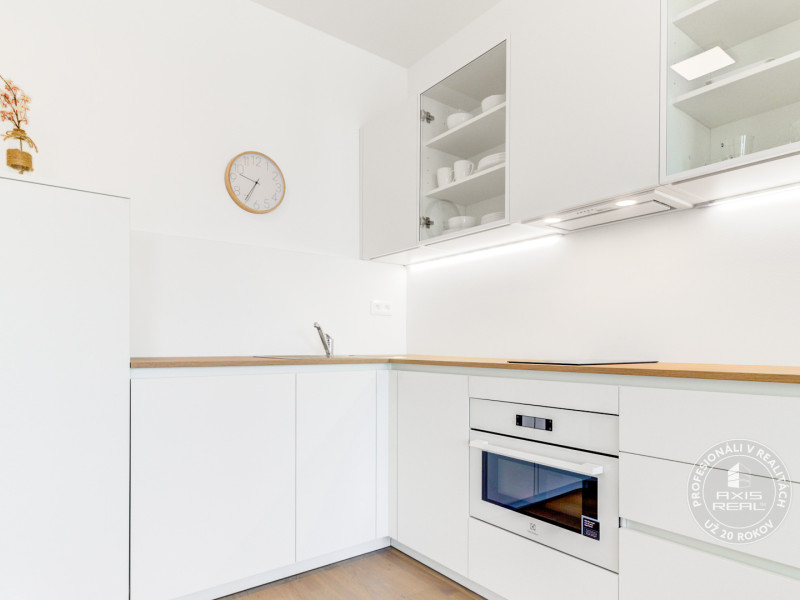  New 1-room apartment with a BALCONY and PARKING