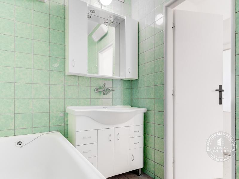  3-izbový byt na Hradnom kopci, v pôvodnom stave