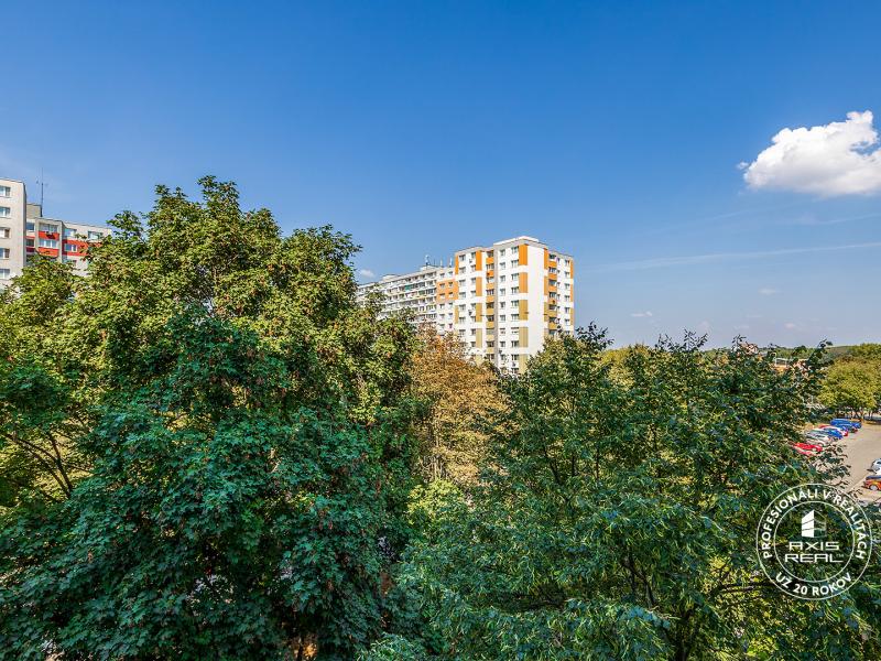  Krásny 3-izbový byt s LODŽINOU a PIVNICOU blízko Draždiak