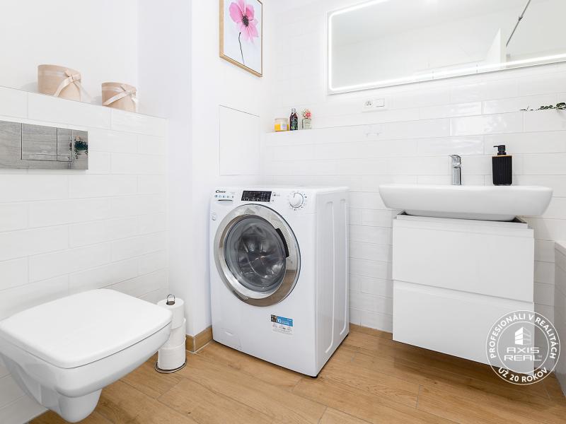  Krásny 2-izbový byt s VEĽKOU LODŽIOU v URBAN RESIDENCE