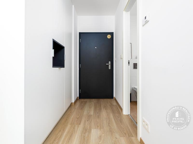  Krásny 2-izbový byt s VEĽKOU LODŽIOU v URBAN RESIDENCE