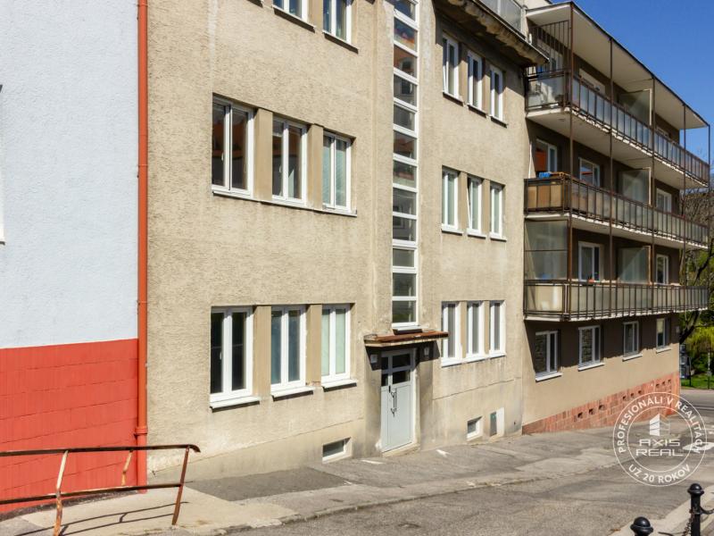  1-izbový byt pri BRATISLAVSKOM HRADE