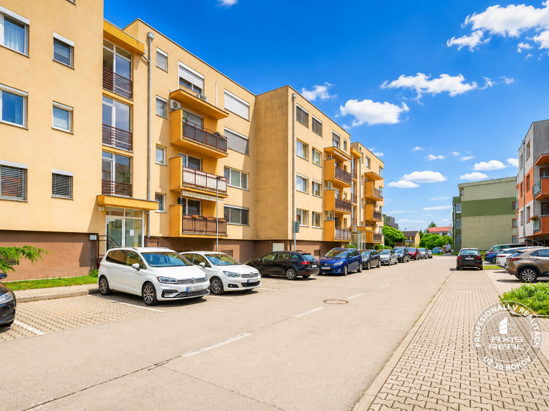  3-izbový byt, GARÁŽ, Š. Majera, BA IV Záhorská Bystrica