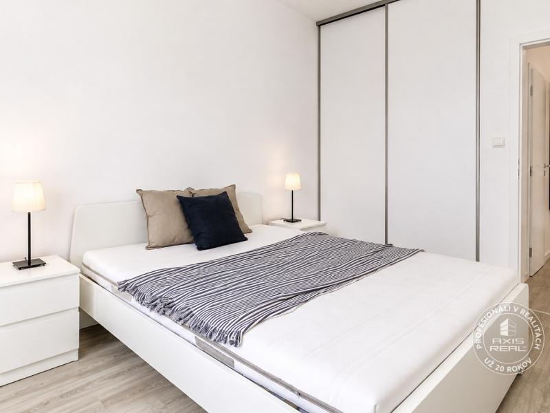 Sale 1-Bedroom apartment, BALCONY, GARAGE, Bratislava, Slovakia