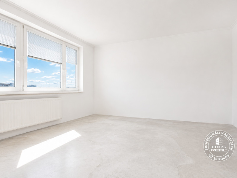  1-IZBOVÝ BYT 38 m², BA V - PETZRŽALKA, VÍGĽAŠSKÁ ULICA