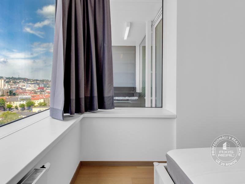 Rent 1-Bedroom apartment, AC, BALCONY, PARKING, Panorama City
