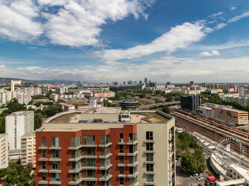  Krásny 2-izb. aprtmán, parking, Vienna Gate, Kopčianska