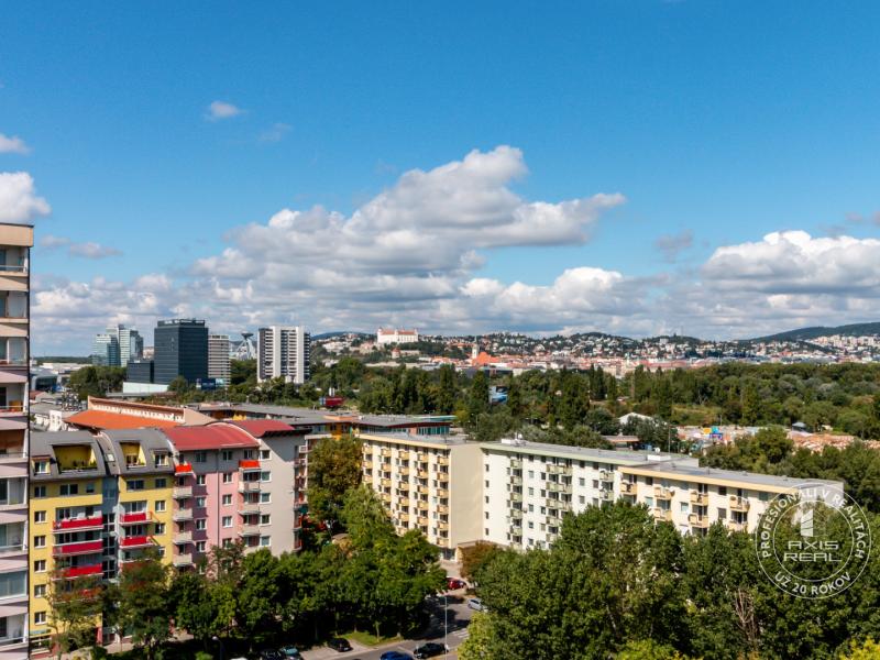  KLIMATIZOVANÁ 2-garsónka, EKONOMICKÁ UNIVERZITA, Šustekova
