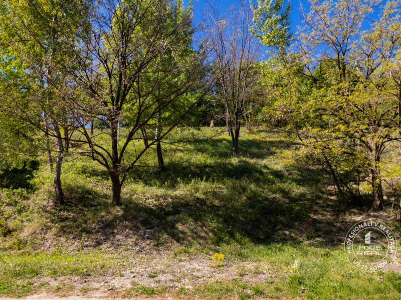  Pekný stavebný pozemok (859 m2) v Marianke