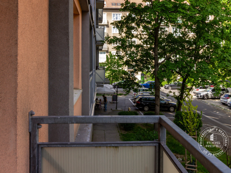  Moderný 2,5i byt s lodžiou a balkónom pri Račianskom mýte