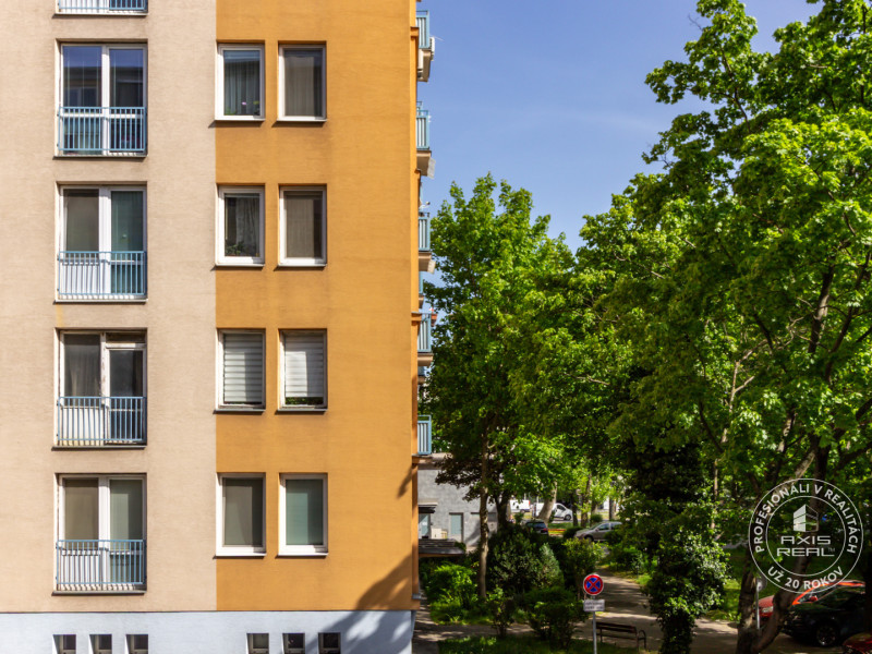  Moderný 2,5i byt s lodžiou a balkónom pri Račianskom mýte