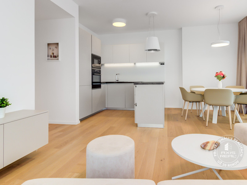   Nový 3-izbový byt s KLIMATIZÁCIOU, BALKÓNOM a PARKOVANÍM