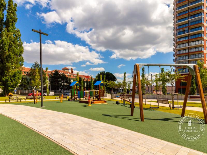   Nový 3-izbový byt s KLIMATIZÁCIOU, BALKÓNOM a PARKOVANÍM