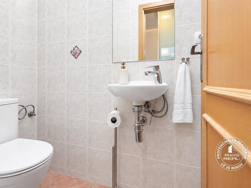  3-izbový byt + 2 x garáž, BA IV. Dúbravka, Cabanova ulica