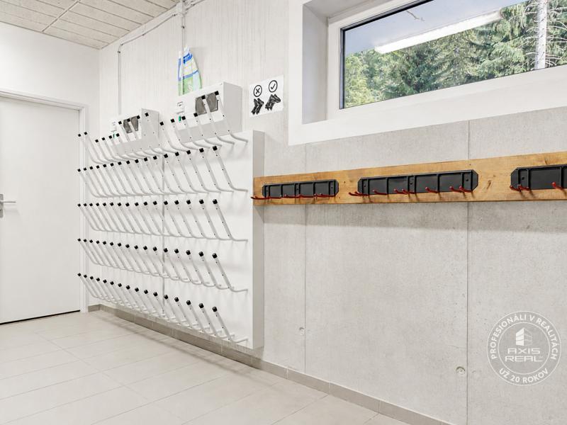  2-room apartment with a PARKING SPACE in the CHOPOK JUH 