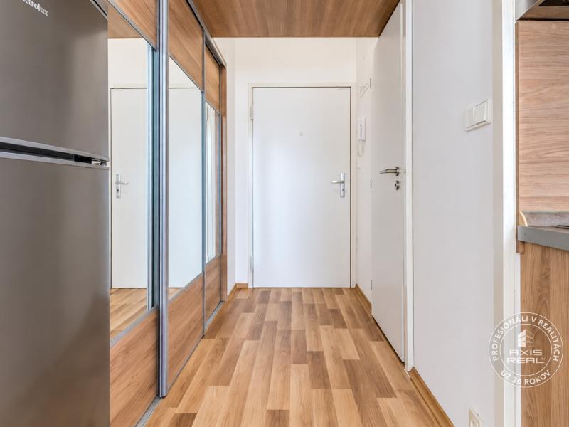 Sale Single studio, Single studio, Vietnamská, Bratislava - Ružinov, S